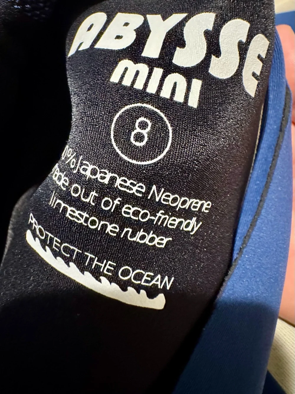 ABYSSE Shorty Wetsuit MINI- Royal Blue - kid - brand new. Size 8